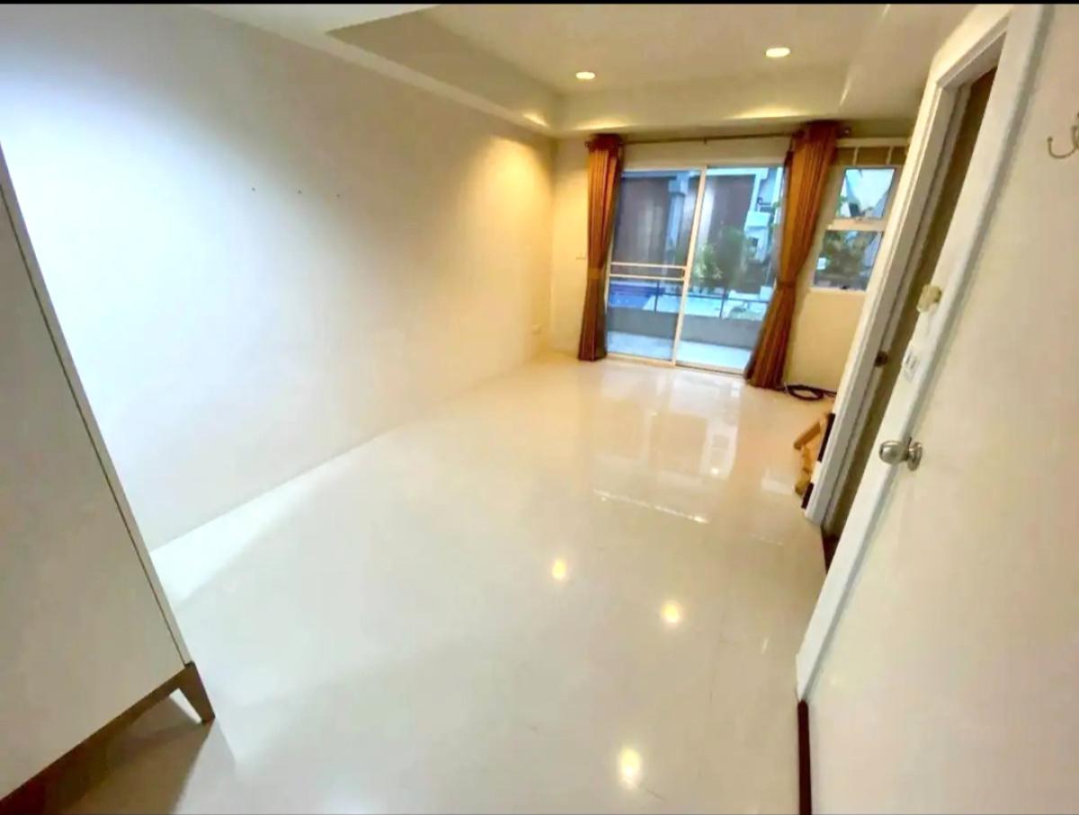 ขายทาวน์โฮมพระราม 5 ราชพฤกษ์ บางกรวย : ขายทาวน์เฮ้าส์/ทาวน์โฮม  ธาราดี ราชพฤกษ์ หน้ากว้าง บางรักน้อย เมืองนนทบุรี นนทบุรี CX-149793