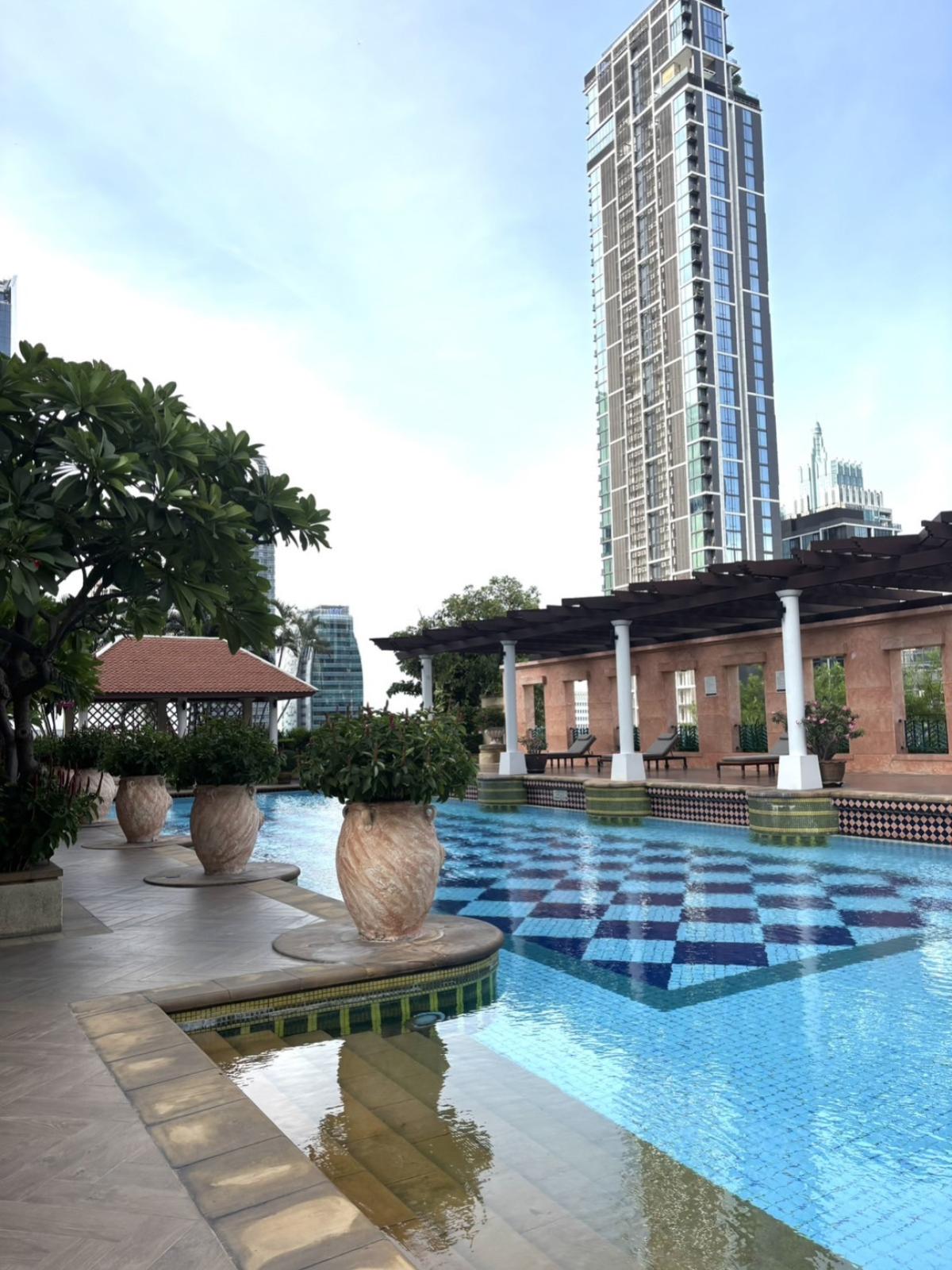 For SaleCondoWitthayu, Chidlom, Langsuan, Ploenchit : For Sale Condo , President Place , nice view , high floor , BTS-Chit Lom , Lumpini , Pathum Wan , Bangkok , CX-139564