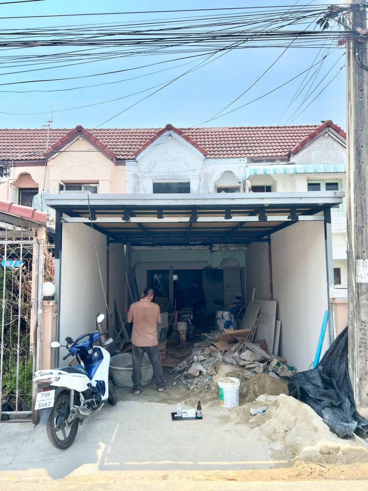 For SaleTownhomeMin Buri, Romklao : For Sale Townhouse/Townhome  , Baan Thien Thong , Krathum Rai , Nong Chok , Bangkok , CX-150073