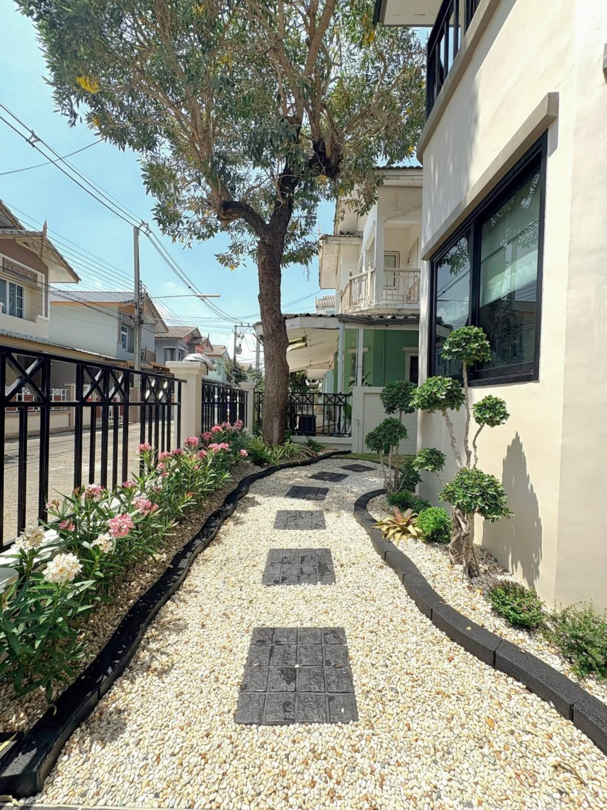 For SaleHousePathum Thani,Rangsit, Thammasat : For Sale House , Baan Fah Piyarom Pruekwana , Bueng Kham Phoi , Lam Luk Ka , Pathum Thani , CX-149979