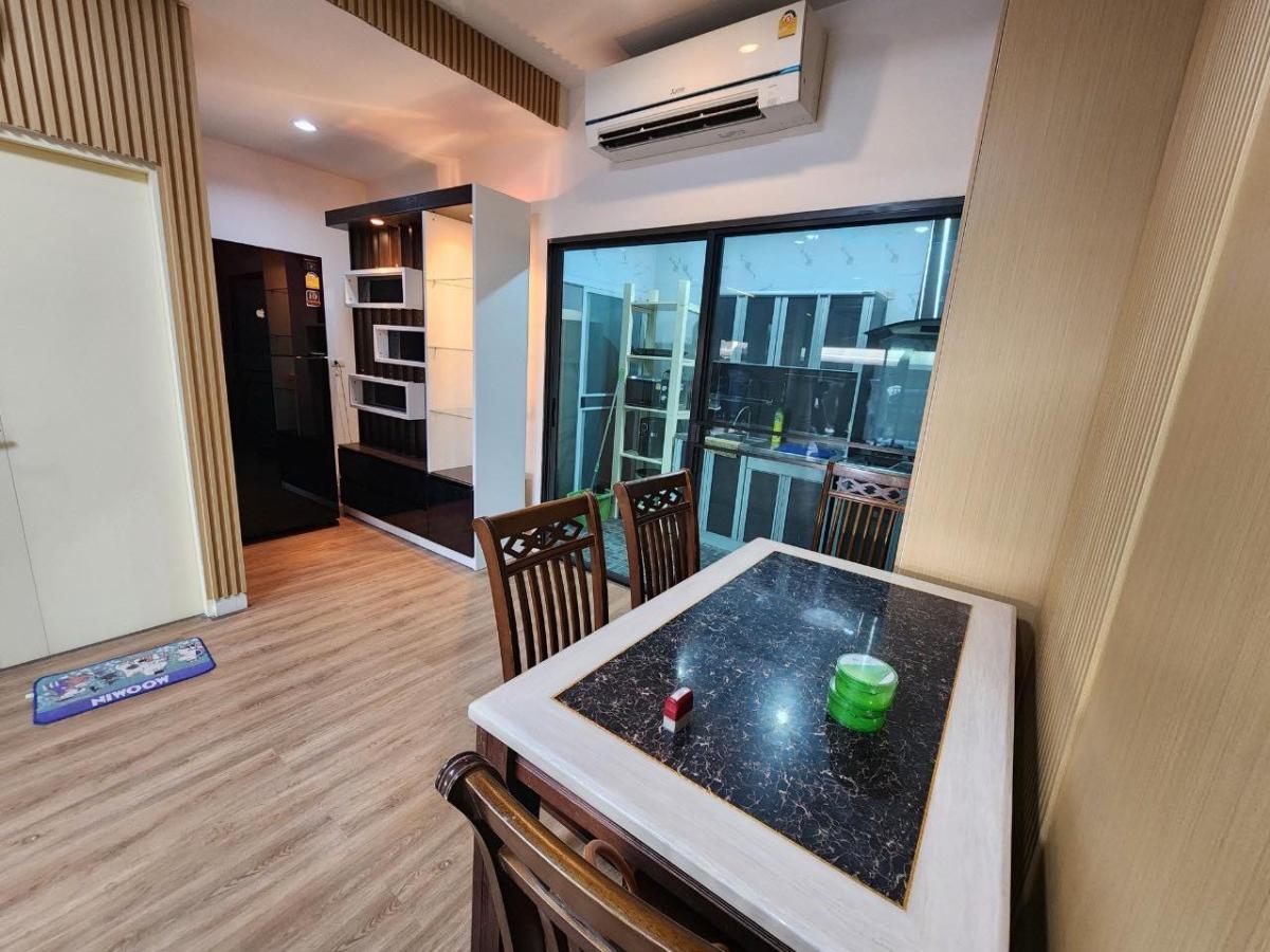 ให้เช่าทาวน์โฮมมีนบุรี-ร่มเกล้า : AB05682 - Baan Klang Muang Rama 9 - Krungthep Kreetha : บ้านกลางเมือง พระราม 9 - กรุงเทพกรีฑา : Baan Klang Muang Rama 9 - Krungthep Kreetha : บ้านกลางเมือง พระราม 9 - กรุงเทพกรีฑา - #Rama9 #BrightonCollegeBangkok #WellingtonCollegeBangkok  #KrungthepKreet