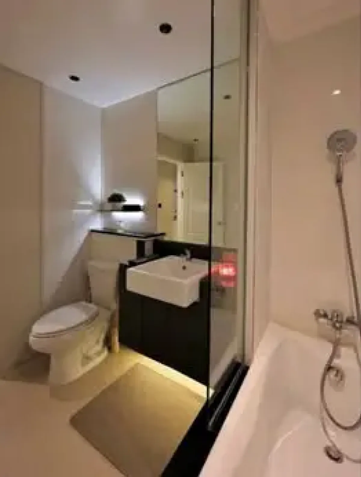 ให้เช่าคอนโดสุขุมวิท อโศก ทองหล่อ : The Amethyst Sukhumvit 39 One bedroom condo for rent