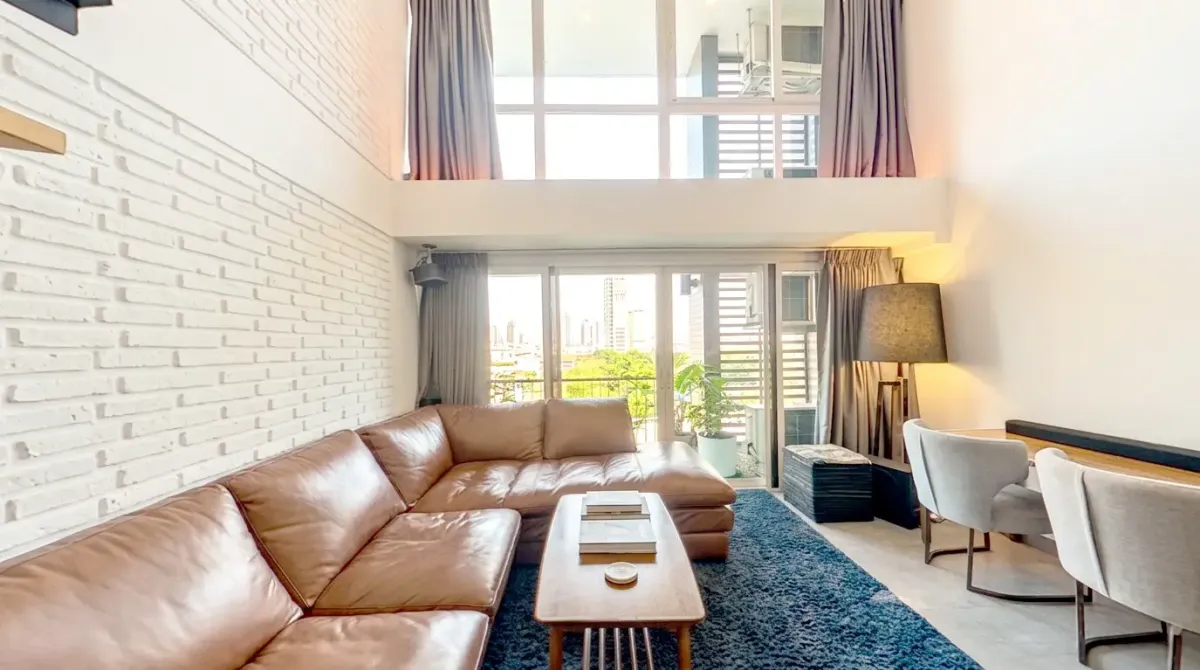 ให้เช่าคอนโดสุขุมวิท อโศก ทองหล่อ : DLV Thong Lor 2 bedroom duplex condo for rent