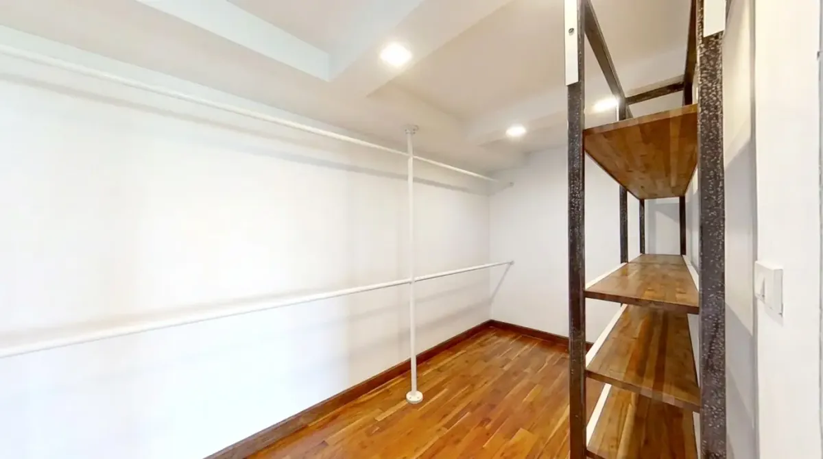 ให้เช่าคอนโดสุขุมวิท อโศก ทองหล่อ : DLV Thong Lor 2 bedroom duplex condo for rent