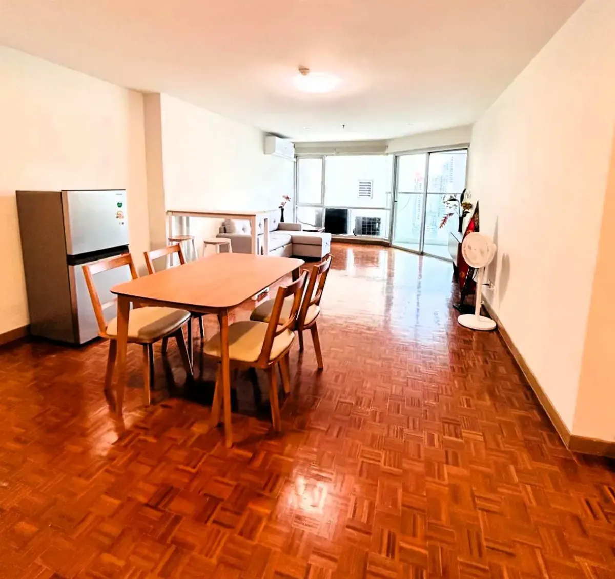 ให้เช่าคอนโดนานา : Sukhumvit Suite 1 bedroom condo for rent