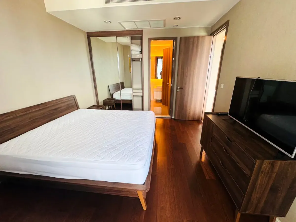 For RentCondoSathorn, Narathiwat : Menam Residence 1 bedroom condo for rent