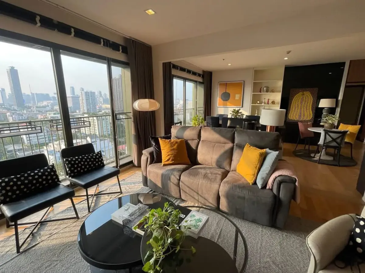 ให้เช่าคอนโดสุขุมวิท อโศก ทองหล่อ : Noble Solo 2 bedroom property for rent in Bangkok