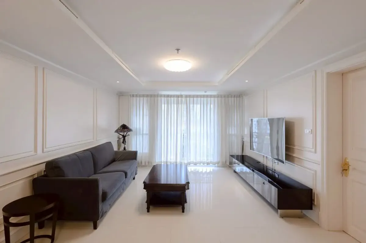 ให้เช่าคอนโดนานา : The Oleander 2 bedroom condo for rent
