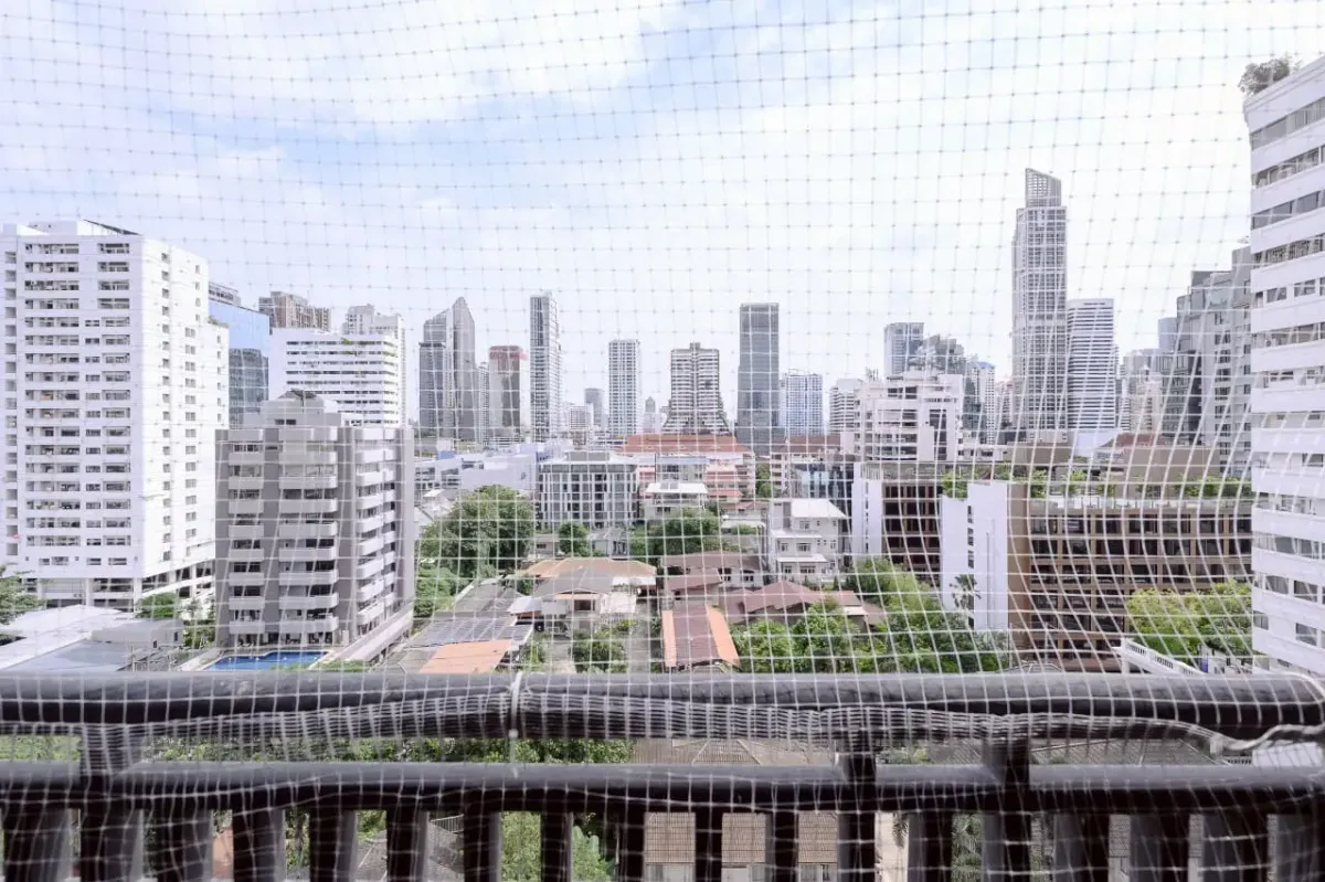 ให้เช่าคอนโดนานา : The Oleander 2 bedroom condo for rent