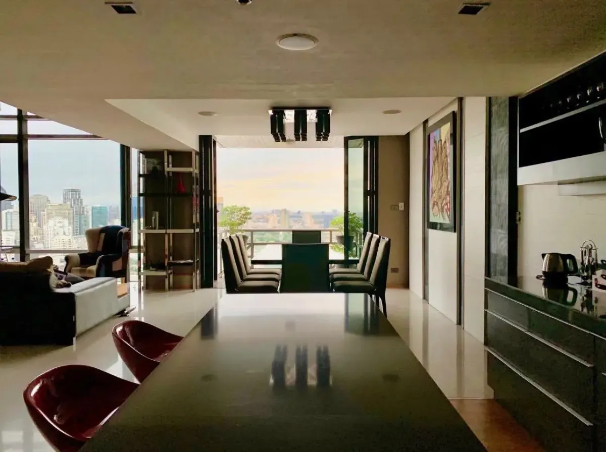 ให้เช่าคอนโดวิทยุ ชิดลม หลังสวน : All Seasons Mansion 5 bedroom penthouse condo for rent