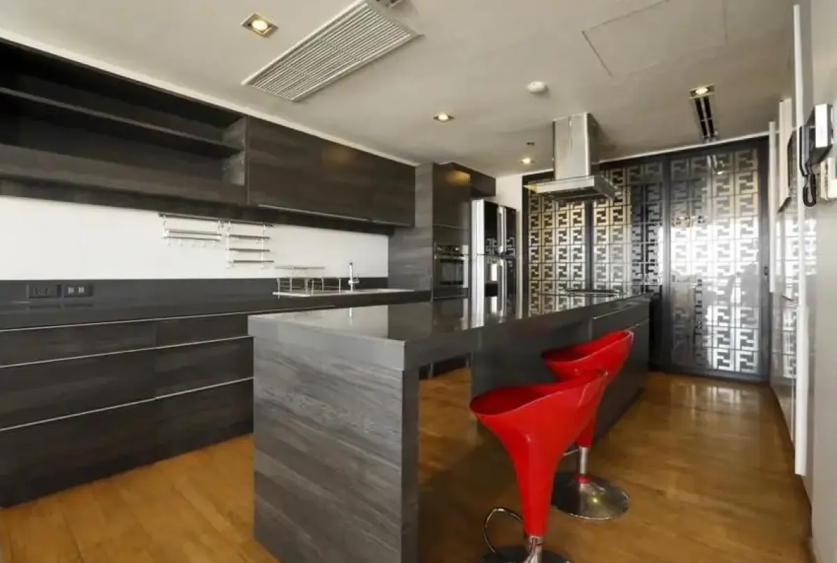 ให้เช่าคอนโดวิทยุ ชิดลม หลังสวน : All Seasons Mansion 5 bedroom penthouse condo for rent
