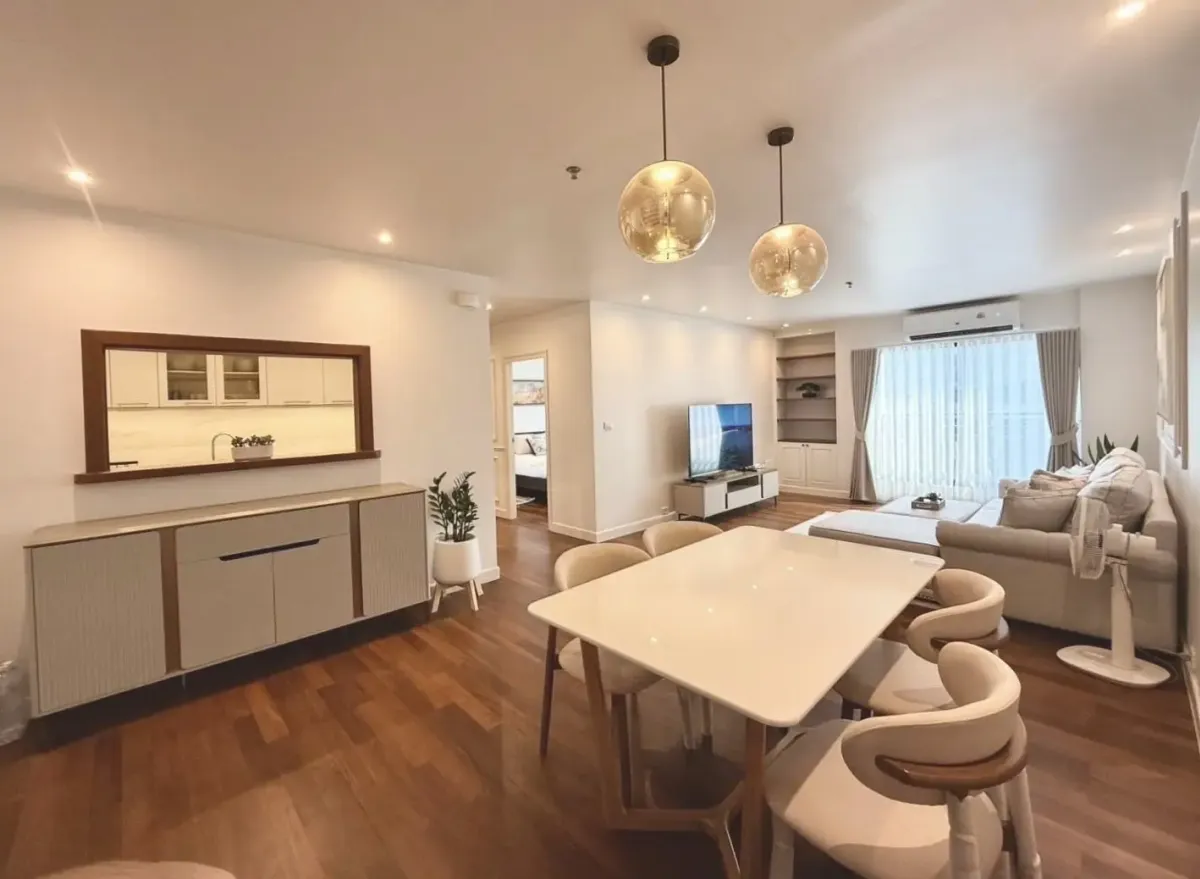 ให้เช่าคอนโดนานา : Liberty Park 2 Three bedroom condo for rent