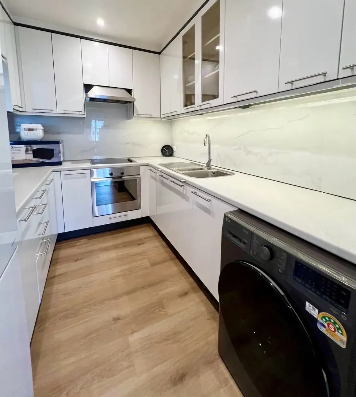 ให้เช่าคอนโดนานา : Liberty Park 2 Three bedroom condo for rent