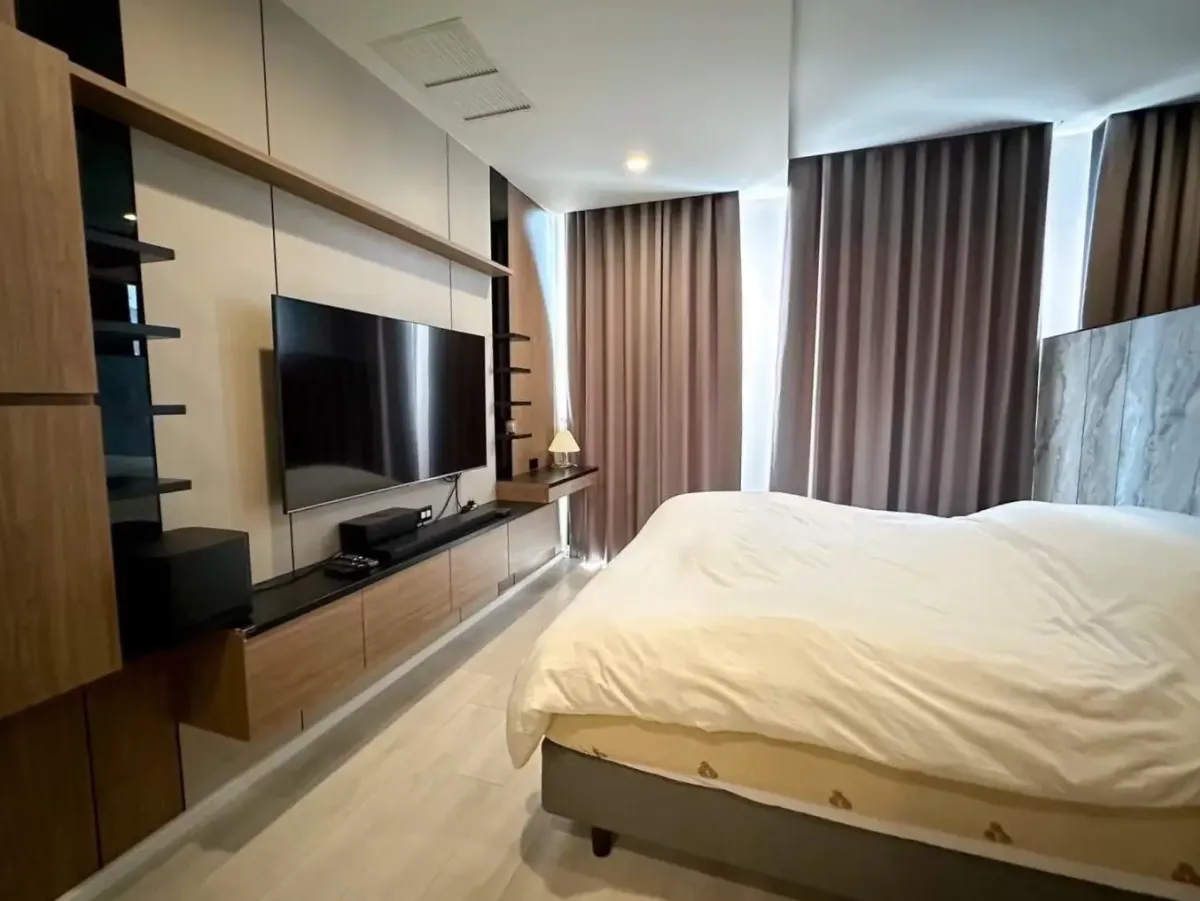 ให้เช่าคอนโดวิทยุ ชิดลม หลังสวน : Noble Ploenchit 1 bedroom property for rent