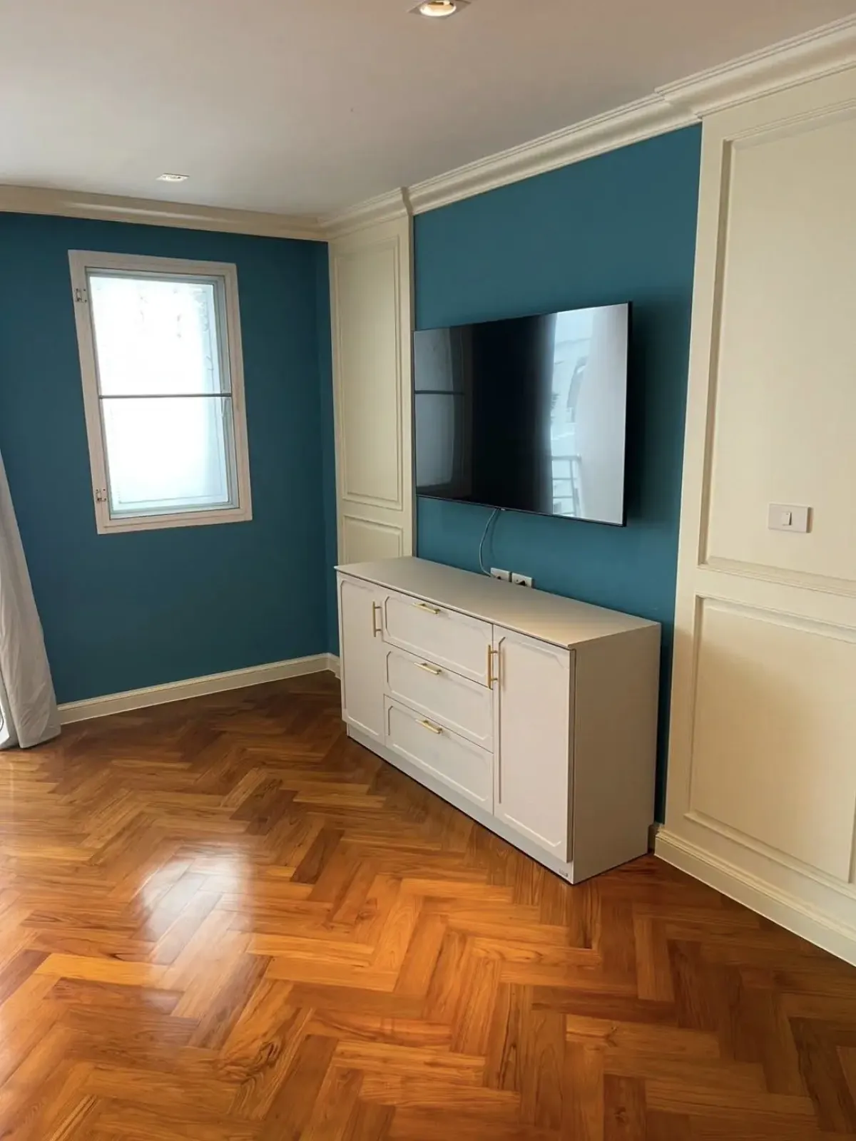 For RentCondoSukhumvit, Asoke, Thonglor : Serene Place Sukhumvit 24 Two bedroom condo for rent