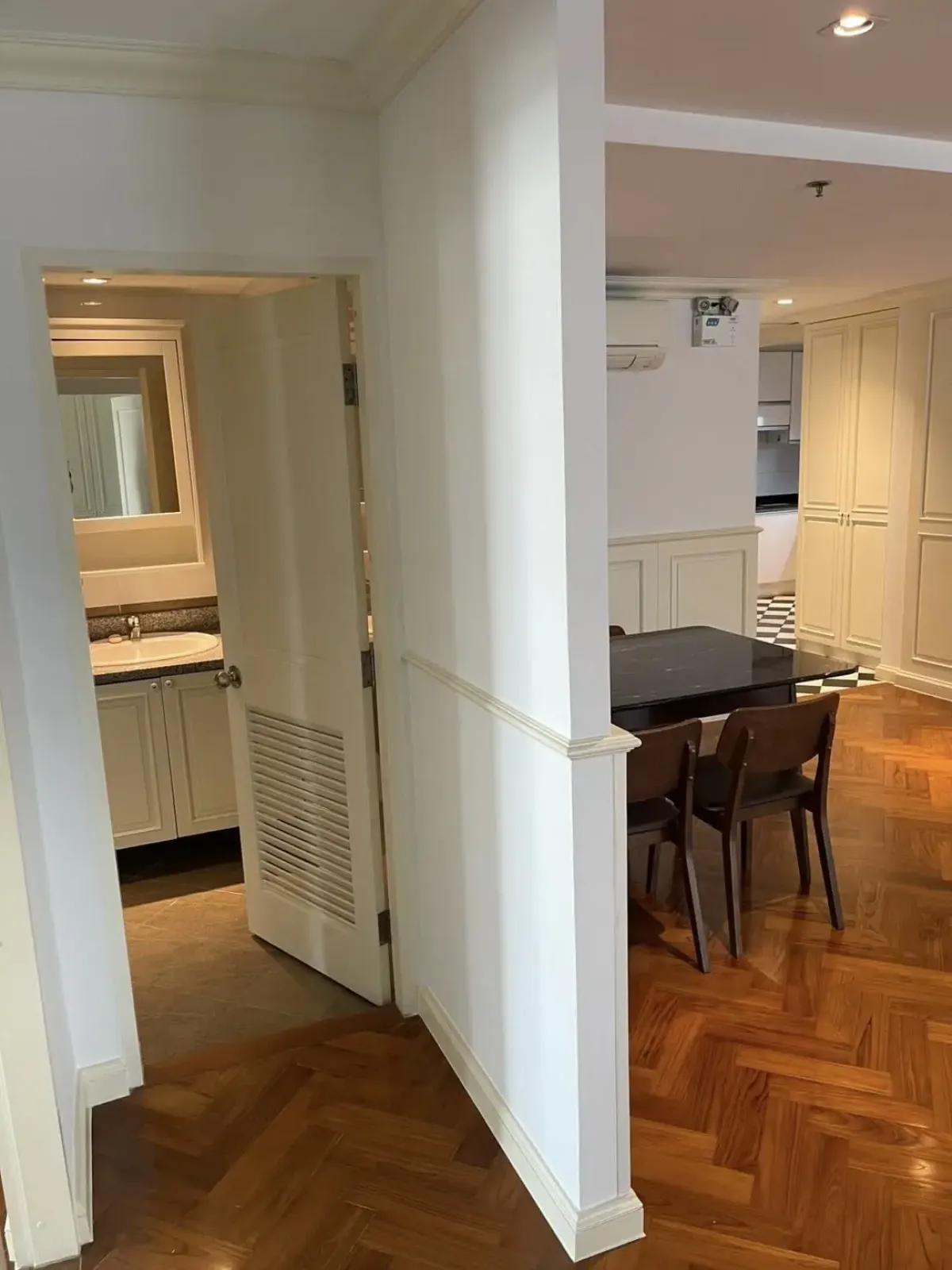 For RentCondoSukhumvit, Asoke, Thonglor : Serene Place Sukhumvit 24 Two bedroom condo for rent