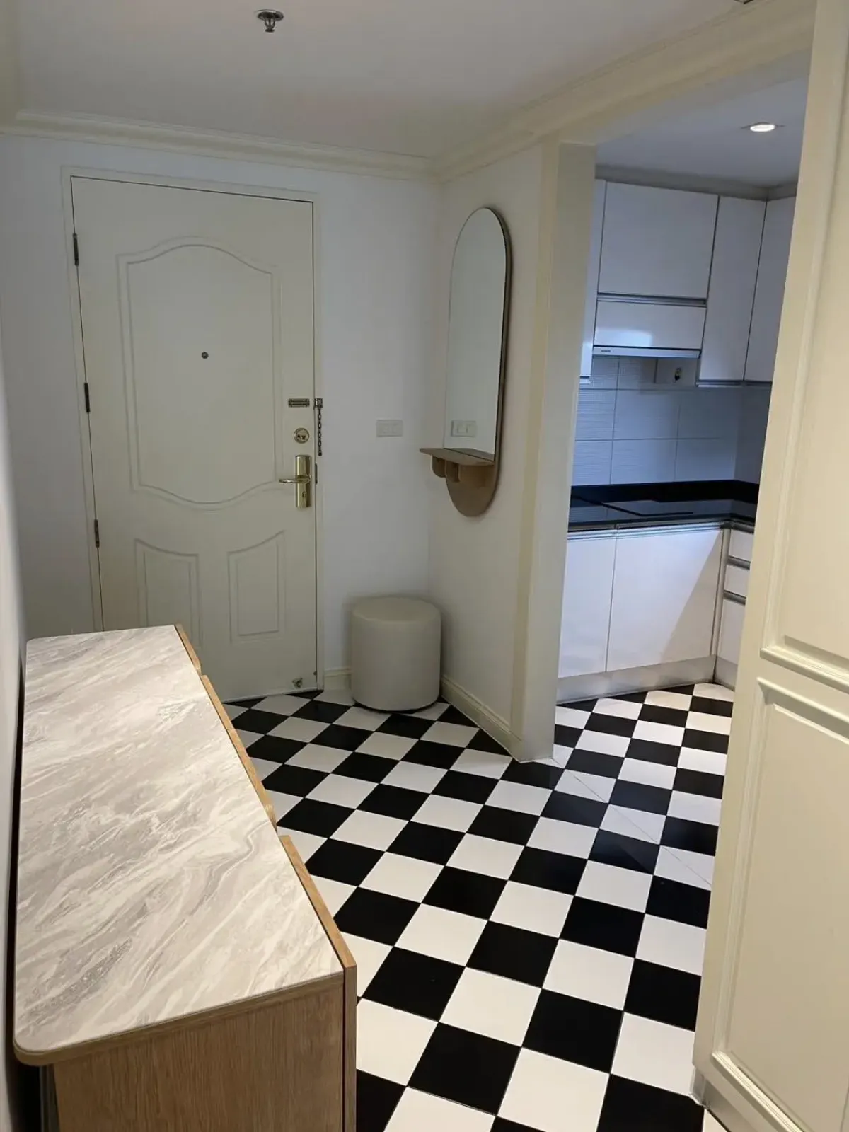 For RentCondoSukhumvit, Asoke, Thonglor : Serene Place Sukhumvit 24 Two bedroom condo for rent