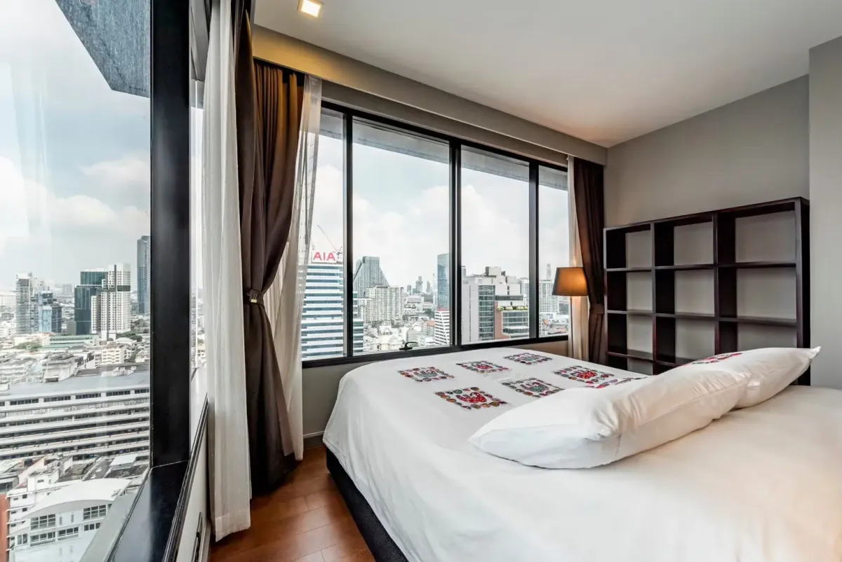 ให้เช่าคอนโดสีลม ศาลาแดง บางรัก : M Silom 2 bedroom pet friendly condo for rent