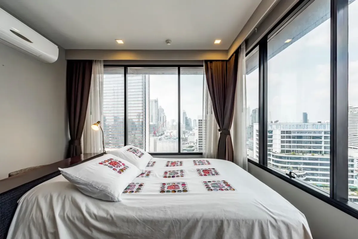 ให้เช่าคอนโดสีลม ศาลาแดง บางรัก : M Silom 2 bedroom pet friendly condo for rent