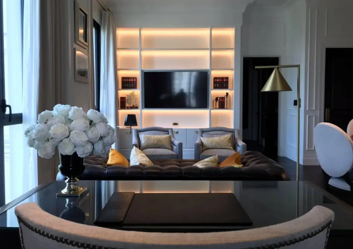 ให้เช่าคอนโดวิทยุ ชิดลม หลังสวน : 98 Wireless 2 bedoom luxury property for rent