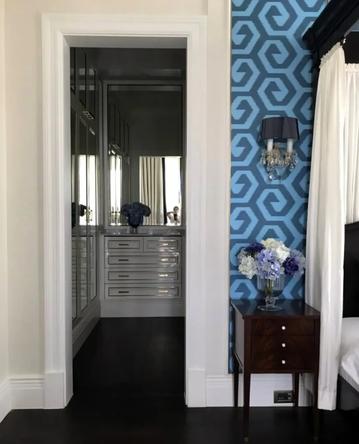 ให้เช่าคอนโดวิทยุ ชิดลม หลังสวน : 98 Wireless 2 bedoom luxury property for rent