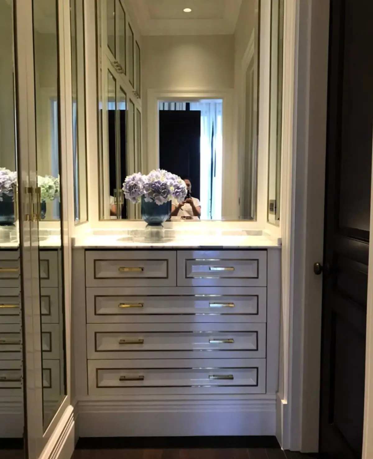 ให้เช่าคอนโดวิทยุ ชิดลม หลังสวน : 98 Wireless 2 bedoom luxury property for rent