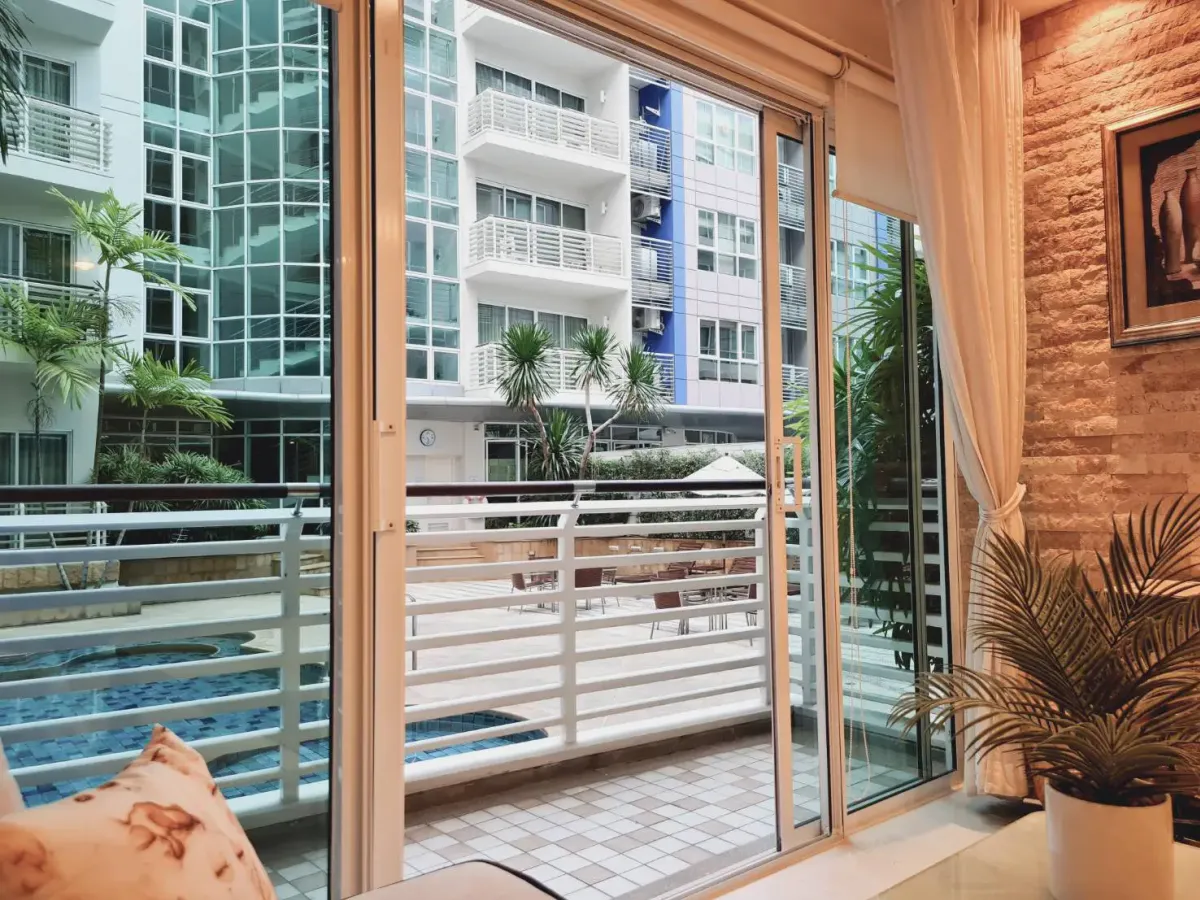 For RentCondoSukhumvit, Asoke, Thonglor : Avenue 61 Two bedroom condo for rent