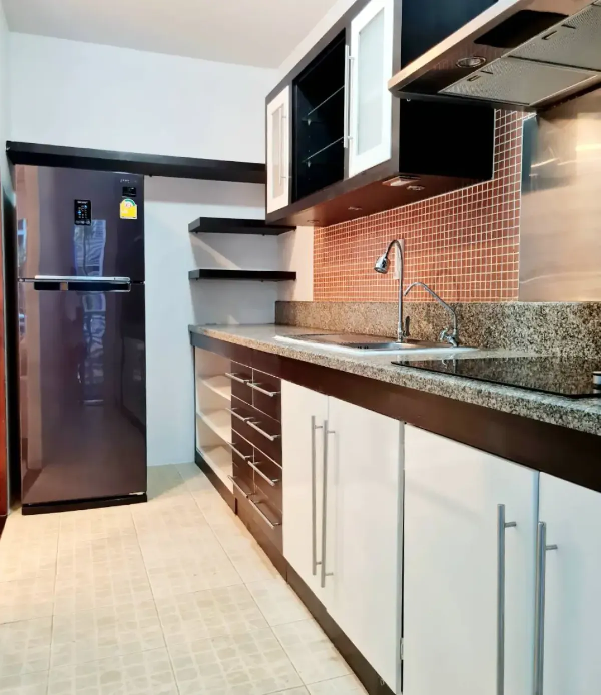 For RentCondoSukhumvit, Asoke, Thonglor : Avenue 61 Two bedroom condo for rent