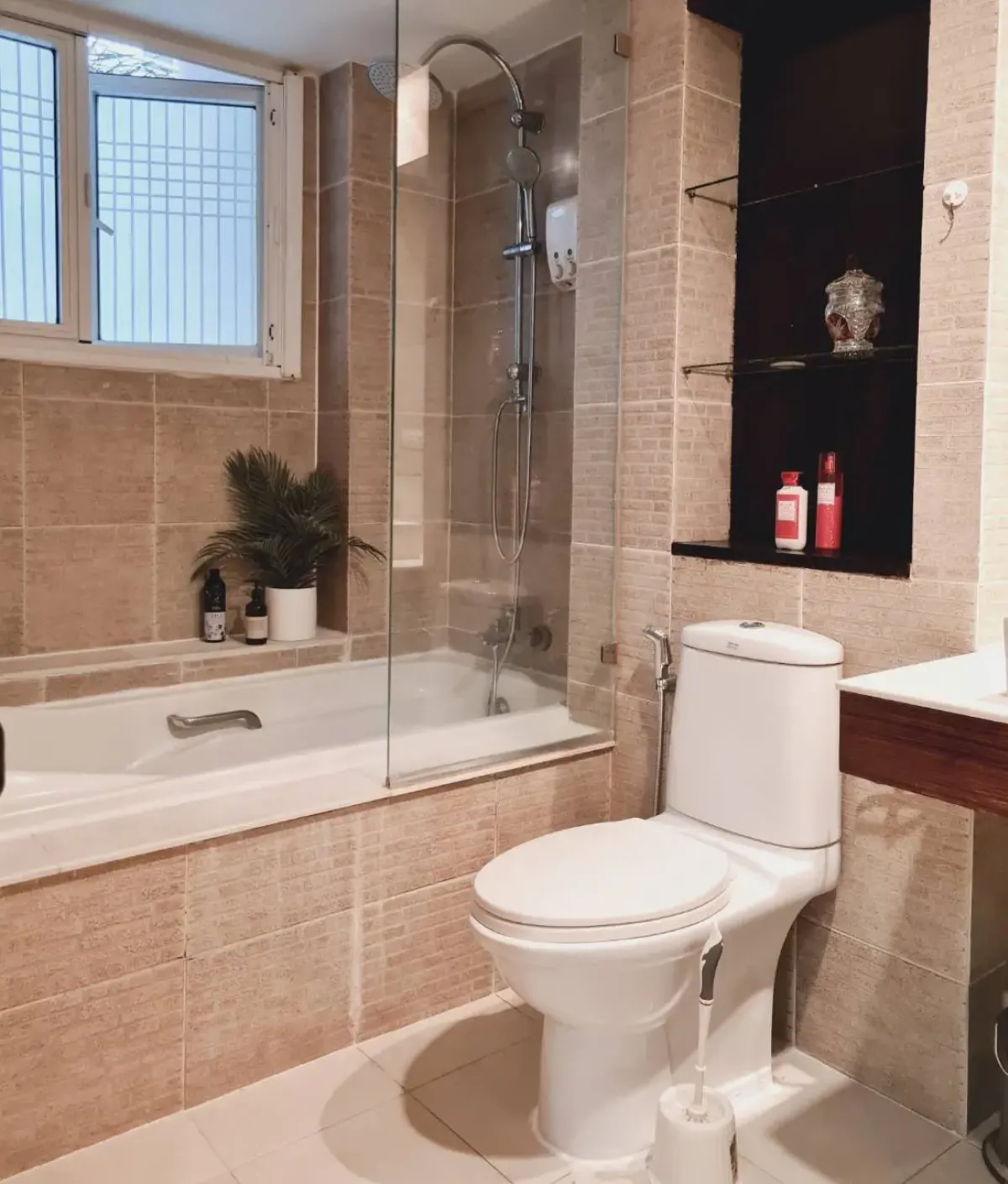 For RentCondoSukhumvit, Asoke, Thonglor : Avenue 61 Two bedroom condo for rent