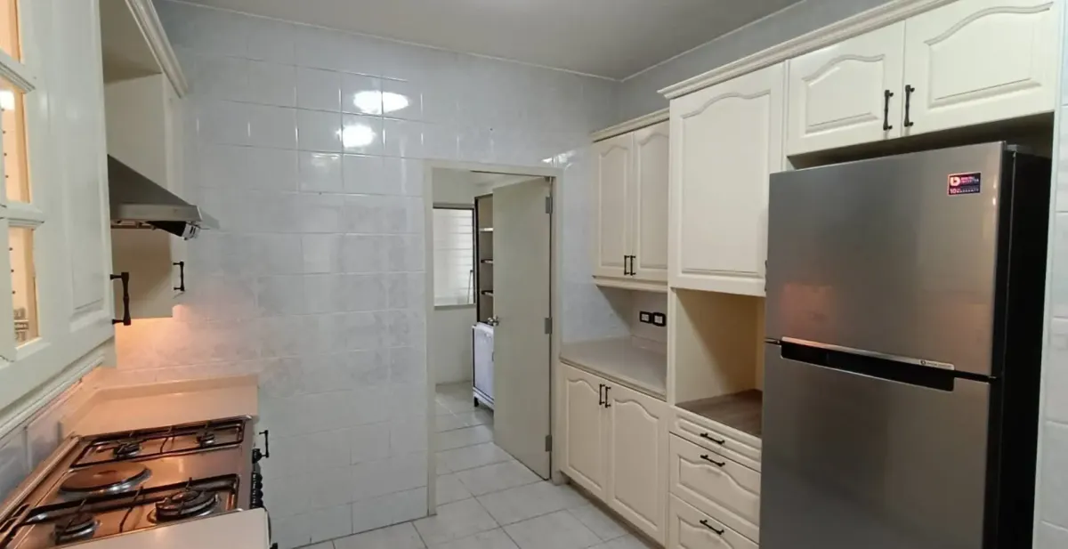 ให้เช่าคอนโดนานา : Baan Prida 3 bedroom condo for rent