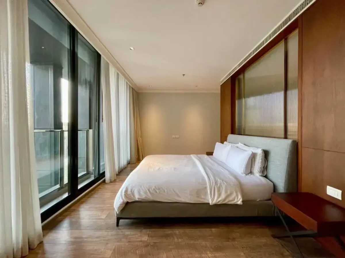 For RentCondoWitthayu, Chidlom, Langsuan, Ploenchit : Noble Ploenchit 3 bedroom condo for rent