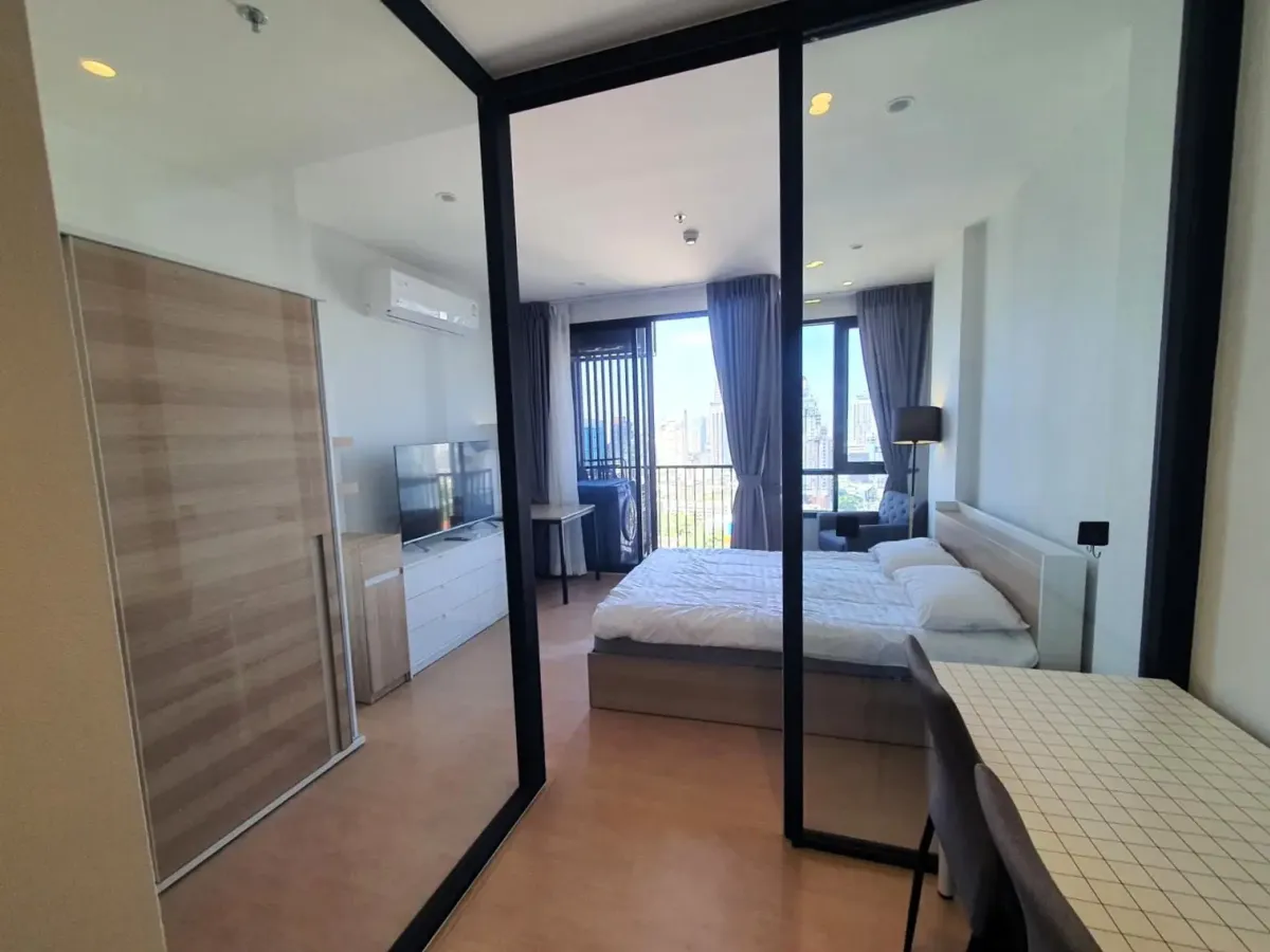 ให้เช่าคอนโดสุขุมวิท อโศก ทองหล่อ : Maru Ekkamai 2 One bedroom condo for rent