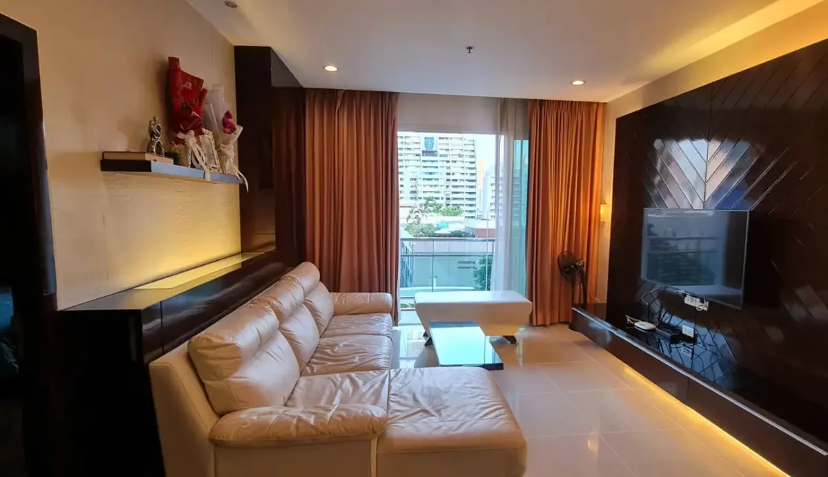 ให้เช่าคอนโดนานา : 2 bedroom condo for rent at The Prime 11