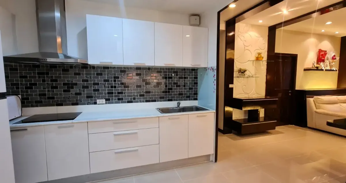 ให้เช่าคอนโดนานา : 2 bedroom condo for rent at The Prime 11