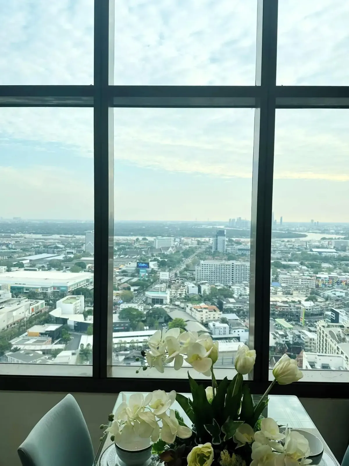 For RentCondoSukhumvit, Asoke, Thonglor : The Emporio Place 1 bedroom duplex condo for rent