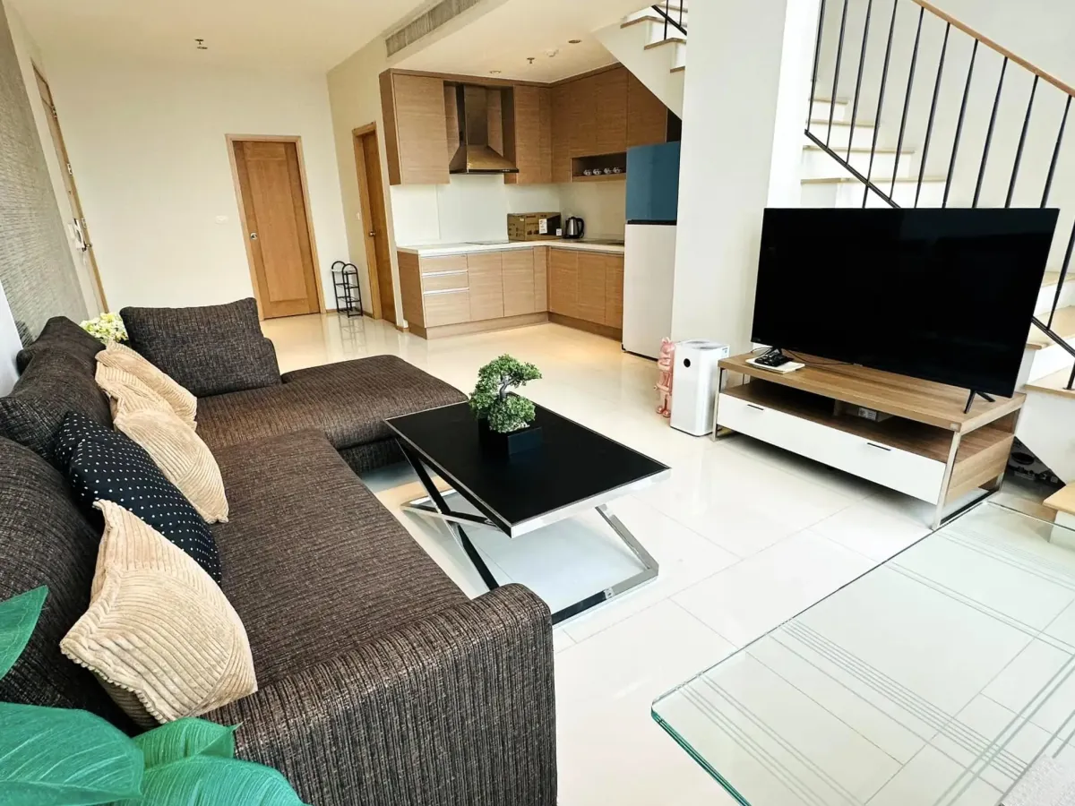 For RentCondoSukhumvit, Asoke, Thonglor : The Emporio Place 1 bedroom duplex condo for rent