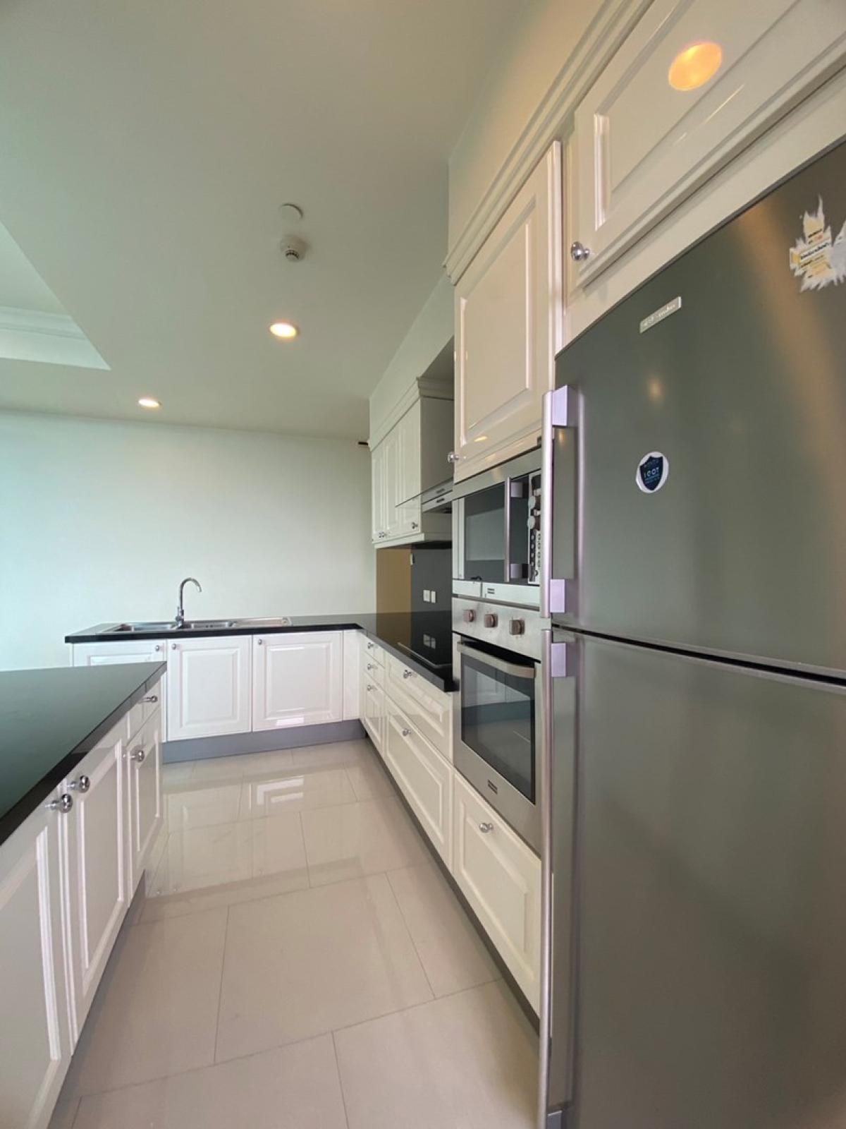 For RentCondoSukhumvit, Asoke, Thonglor : 2 bedroom condo for rent at Royce Private Residences