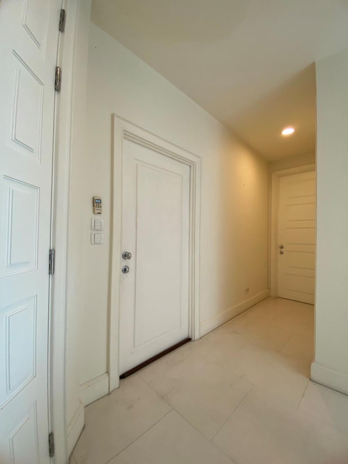 For RentCondoSukhumvit, Asoke, Thonglor : 2 bedroom condo for rent at Royce Private Residences