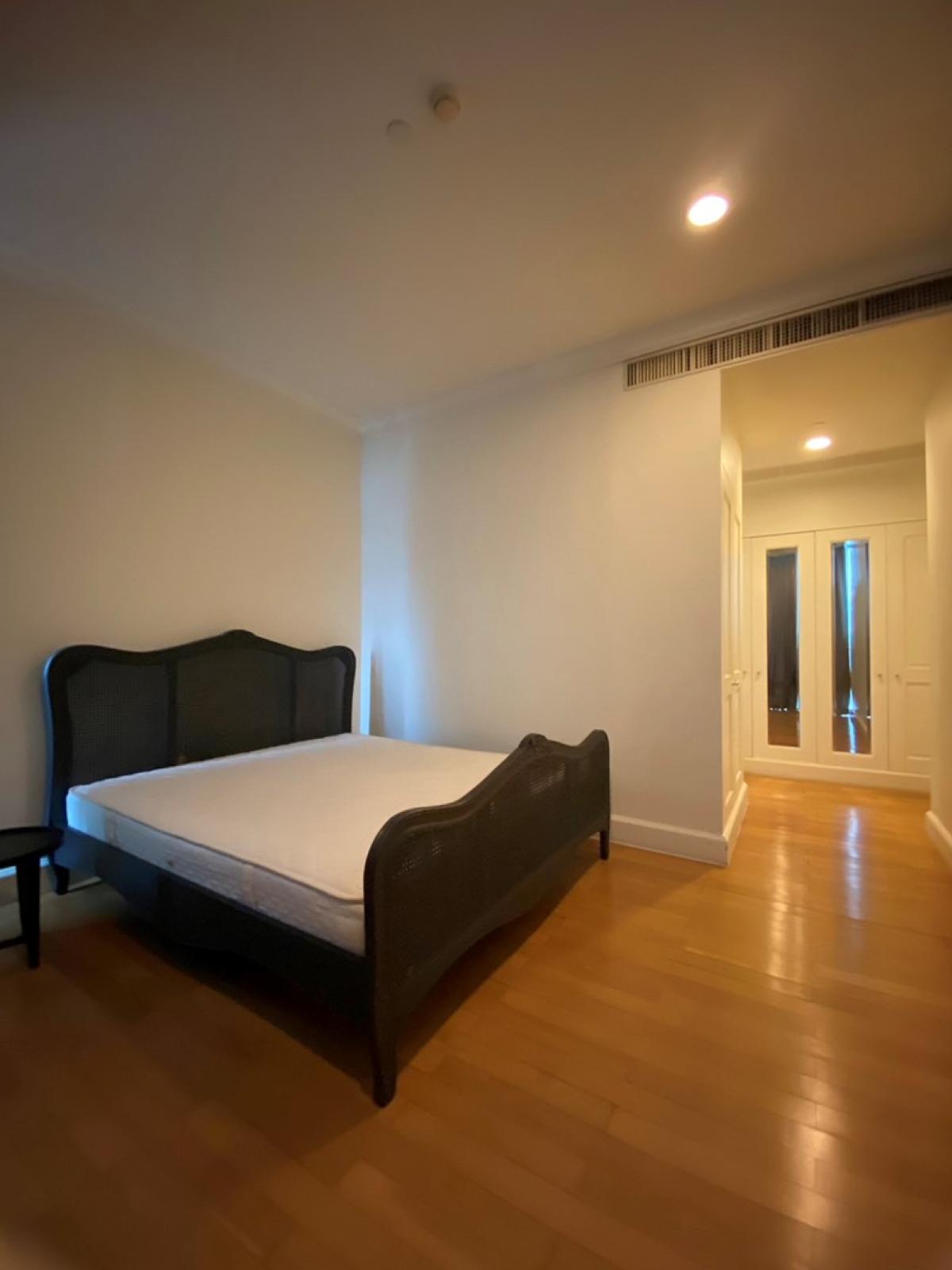 For RentCondoSukhumvit, Asoke, Thonglor : 2 bedroom condo for rent at Royce Private Residences