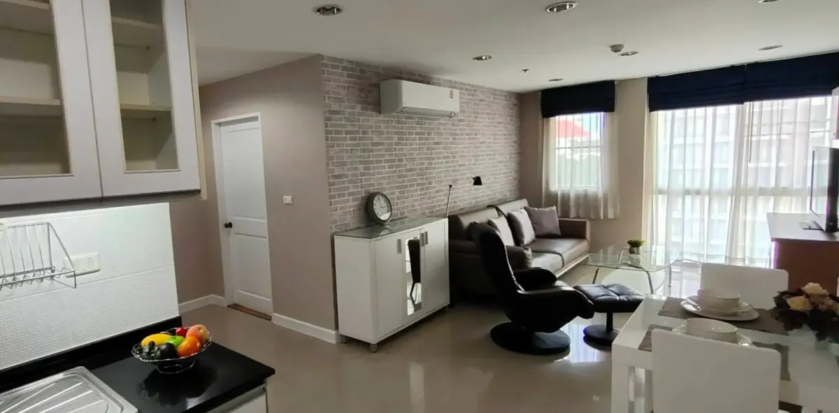 For RentCondoSukhumvit, Asoke, Thonglor : Serene Place Sukhumvit 24 Two bedroom condo for rent