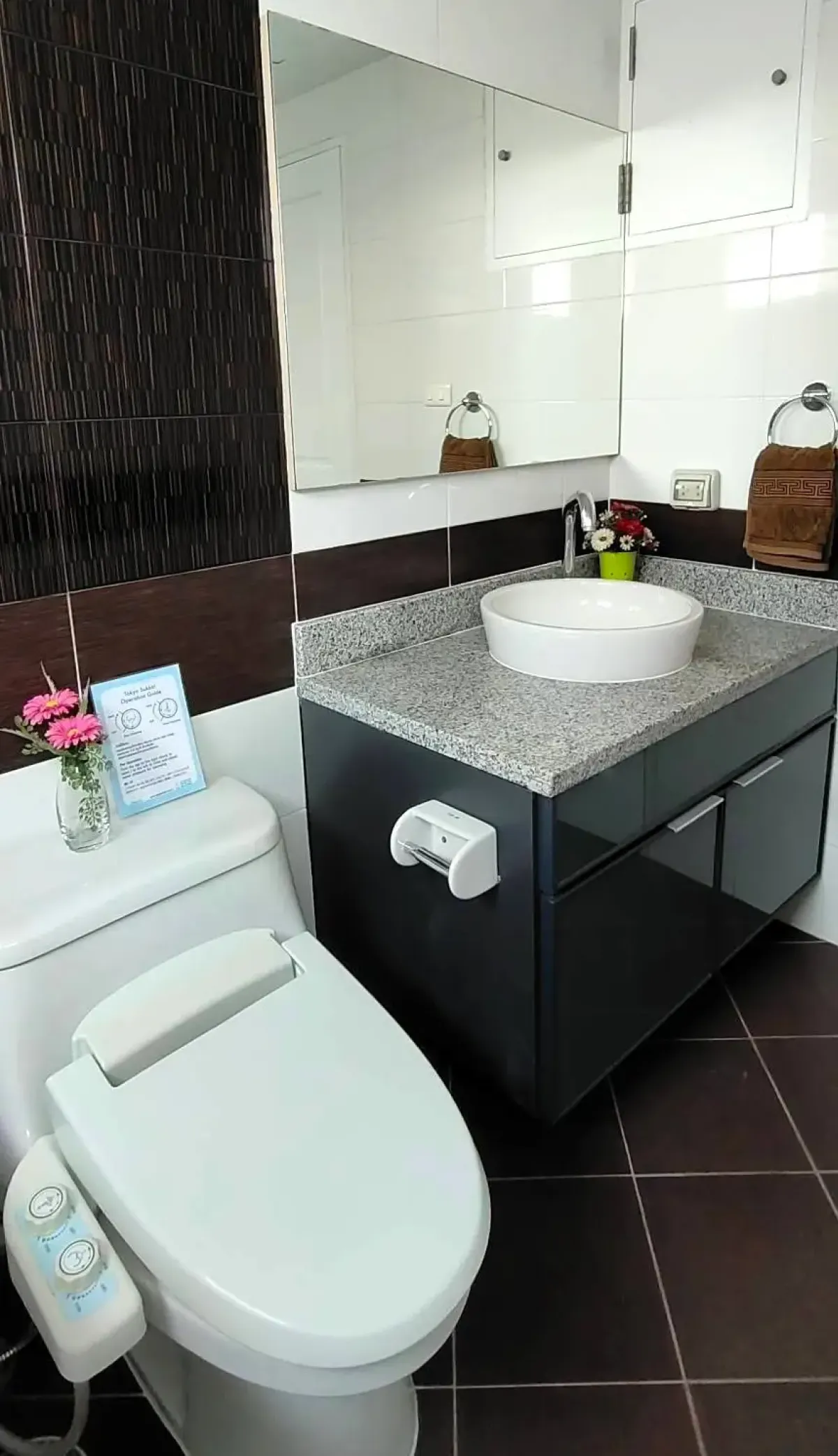 For RentCondoSukhumvit, Asoke, Thonglor : Serene Place Sukhumvit 24 Two bedroom condo for rent