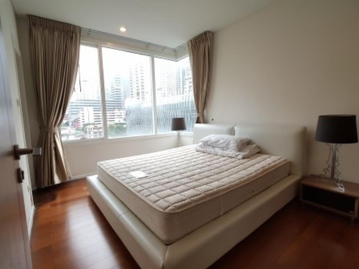 ให้เช่าคอนโดสุขุมวิท อโศก ทองหล่อ : Two bedroom condo for rent at Wind Sukhumvit 23