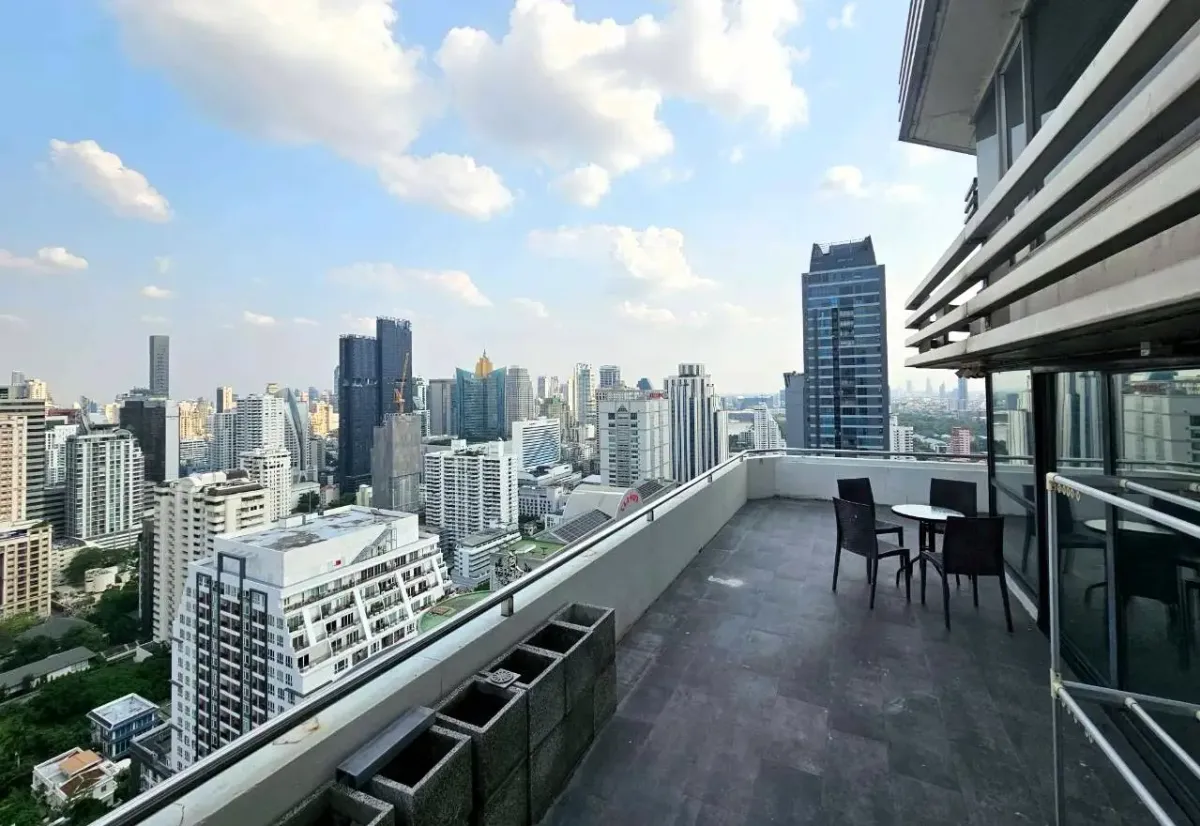 ขายคอนโดนานา : Sukhumvit Suite 1 bedroom condo for sale
