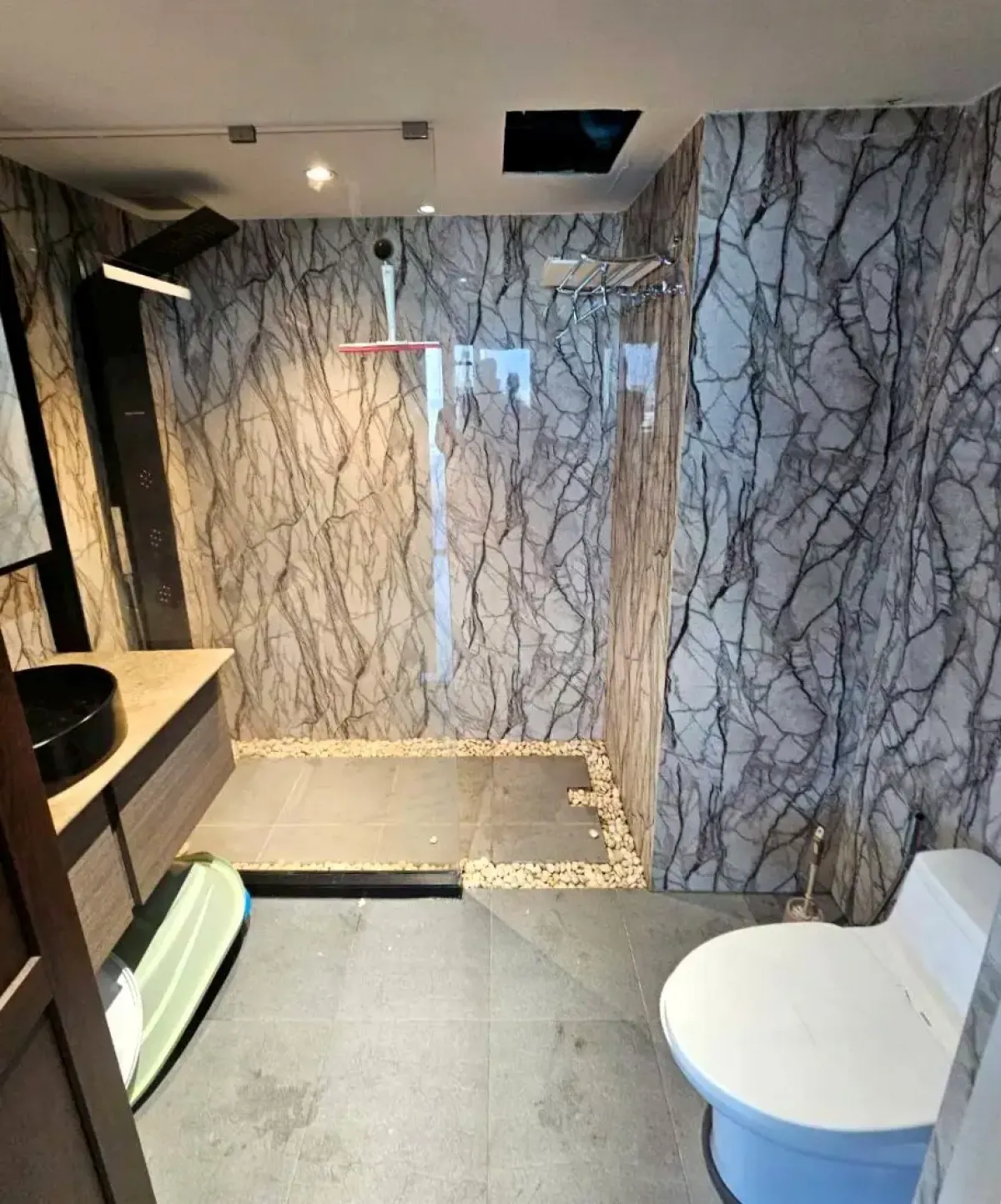 ขายคอนโดนานา : Sukhumvit Suite 1 bedroom condo for sale