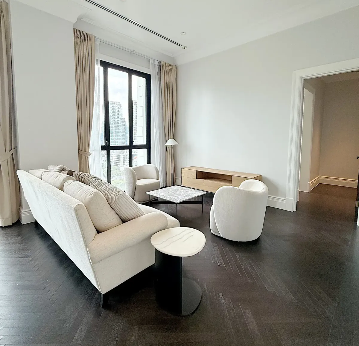 คอนโดวิทยุ ชิดลม หลังสวน : 98 Wireless 2 bedroom property for sale and rent