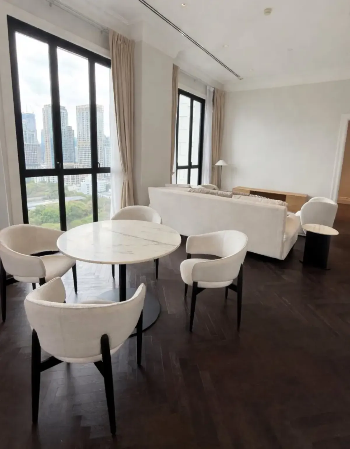 คอนโดวิทยุ ชิดลม หลังสวน : 98 Wireless 2 bedroom property for sale and rent