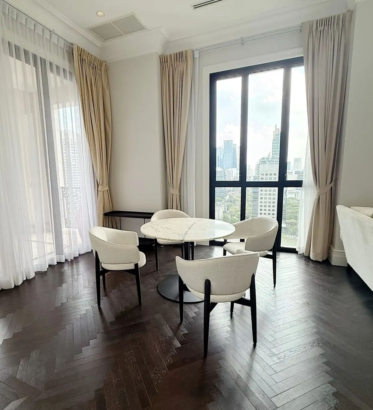 คอนโดวิทยุ ชิดลม หลังสวน : 98 Wireless 2 bedroom property for sale and rent