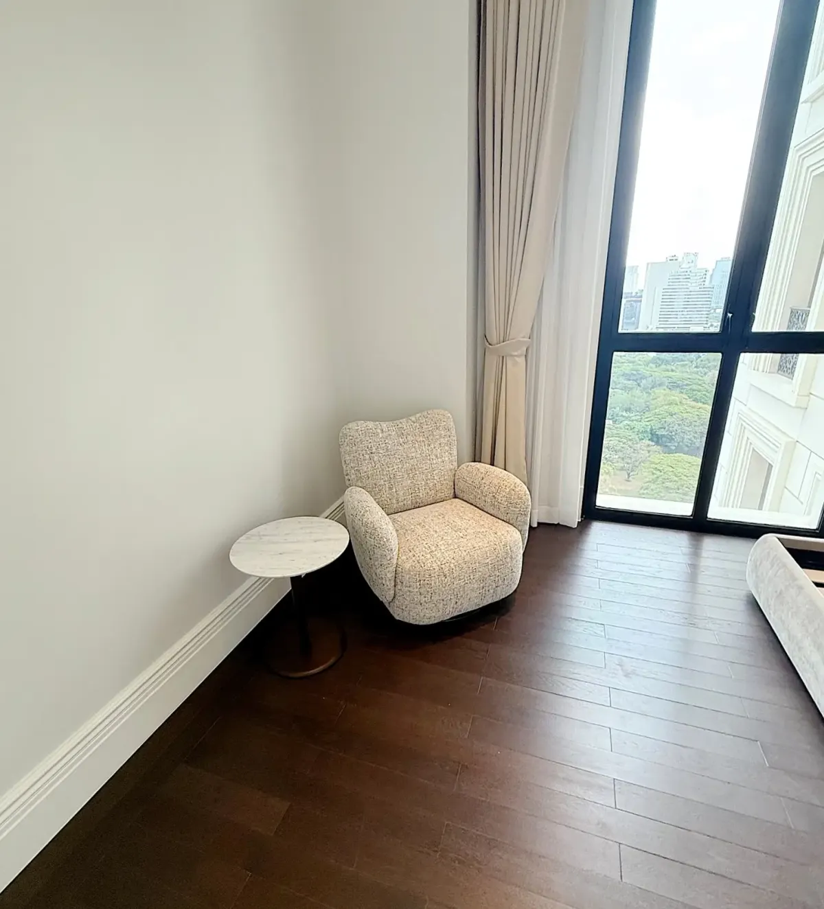 คอนโดวิทยุ ชิดลม หลังสวน : 98 Wireless 2 bedroom property for sale and rent