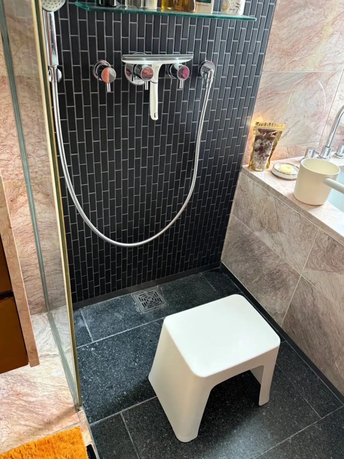 ขายคอนโดวิทยุ ชิดลม หลังสวน : Hansar Residence 2 bedroom condo for sale