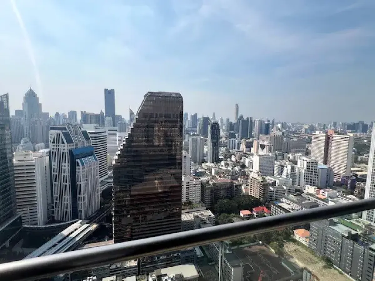 ขายคอนโดนานา : Hyde Sukhumvit 13 Two bedroom property for sale